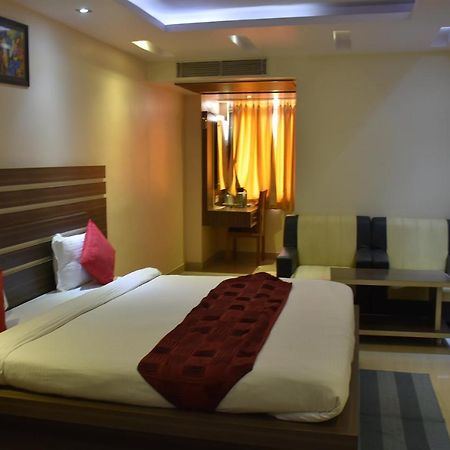 Hotel Saraswati Inn Aurangabad  エクステリア 写真