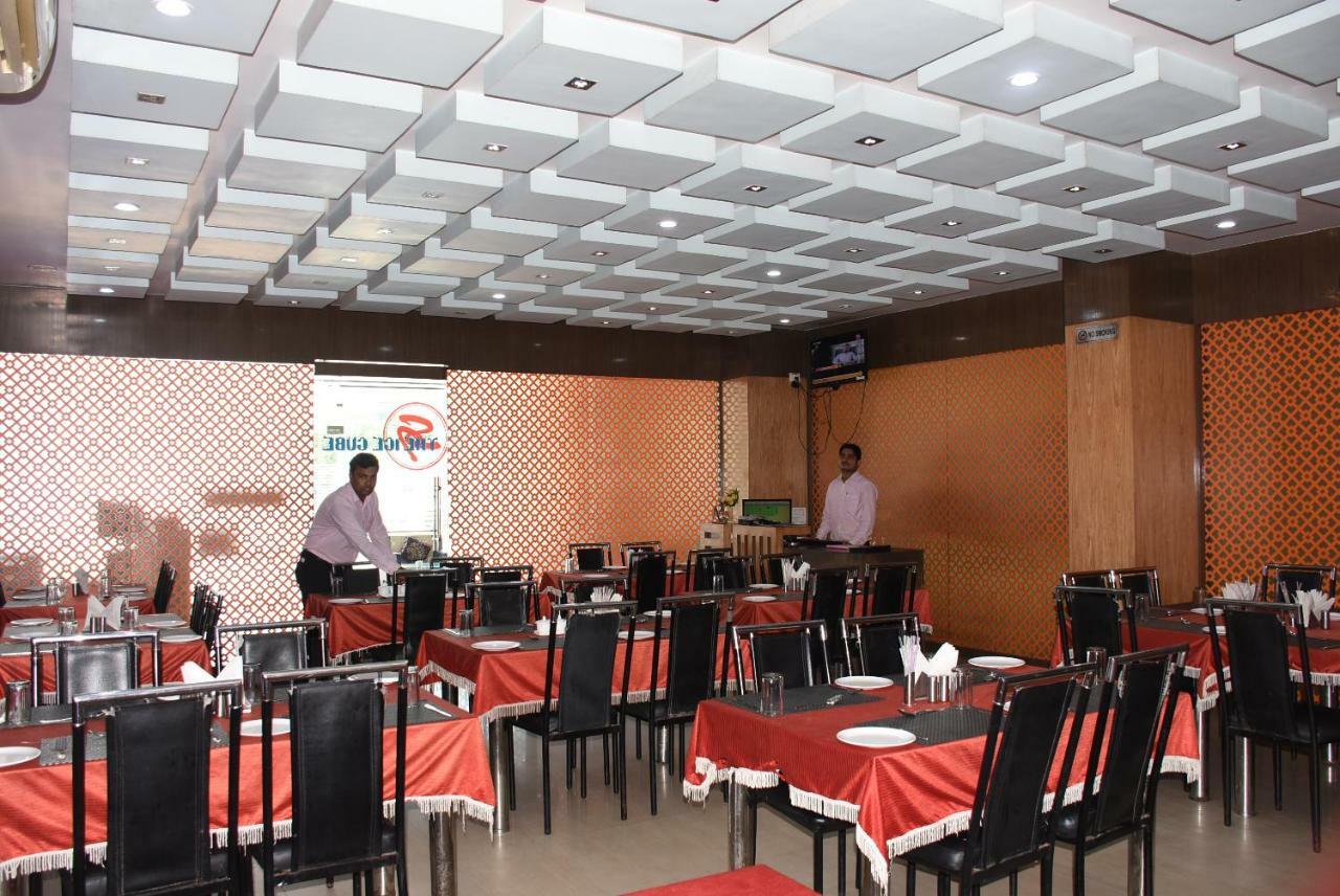 Hotel Saraswati Inn Aurangabad  エクステリア 写真